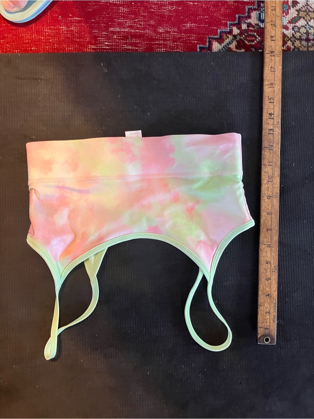 Women’s Tie-Dye Pastel FABLETICS exercise Top.